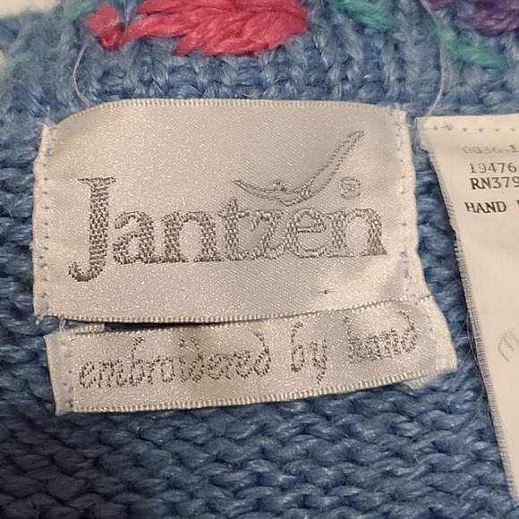 Jantzen Vintage Cardigan Blue Pink XL Spring Floral Hand Embroidered Pockets - Picture 3 of 14